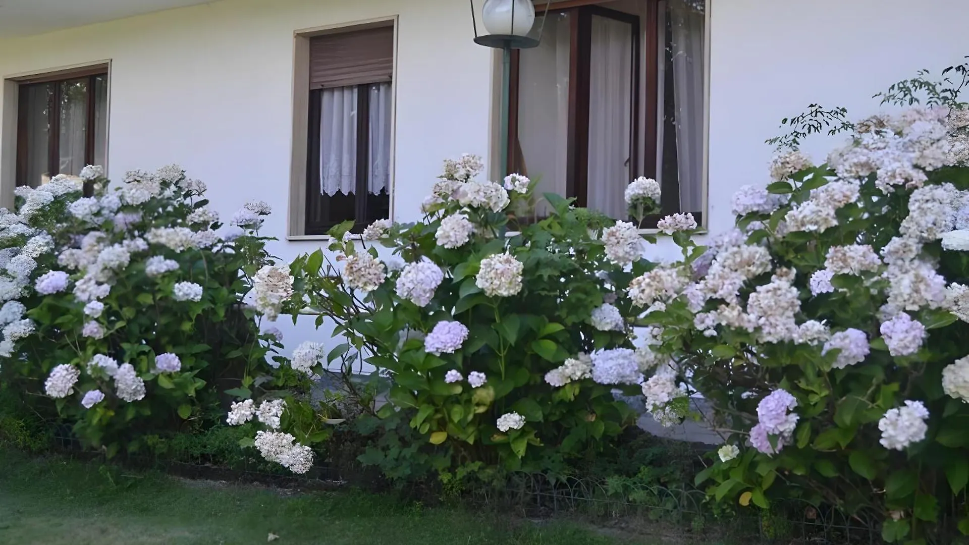 Appartamento Immerso Nel Verde Ланцо-д’Интельви 0*,  Италия